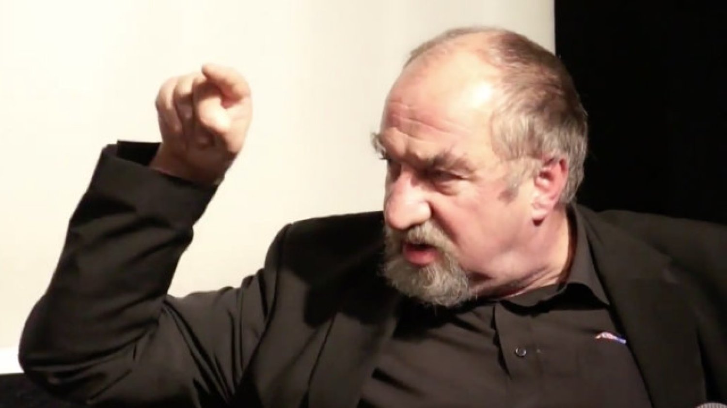 Prof. Witold Modzelewski lubuje się we wskazywaniu dziur w systemie podatkowym.