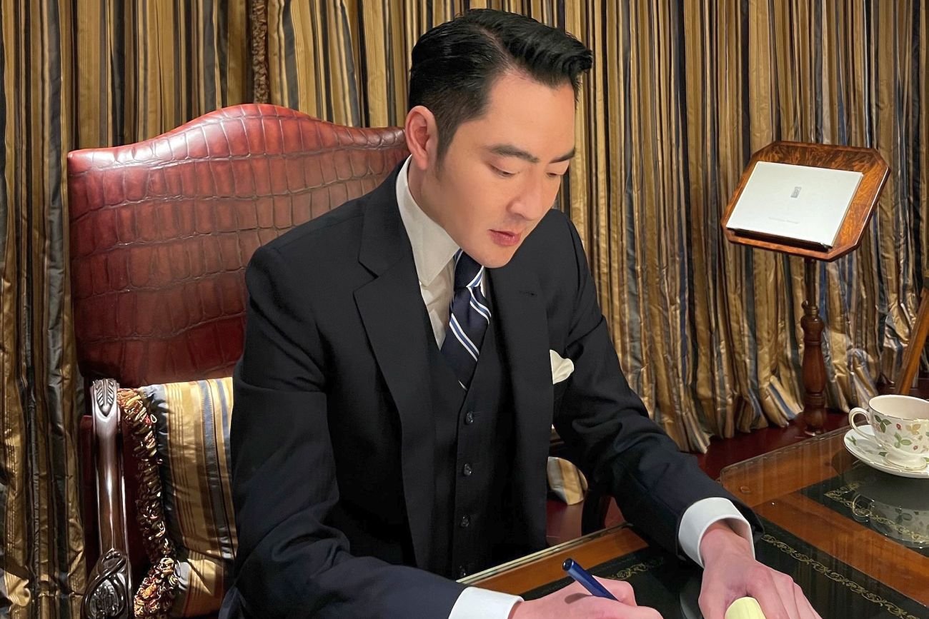 Takie zdjęcie Calvin Lo rozsyłał mediom, gdy twierdził, że rozważa inwestycję w zespół F1