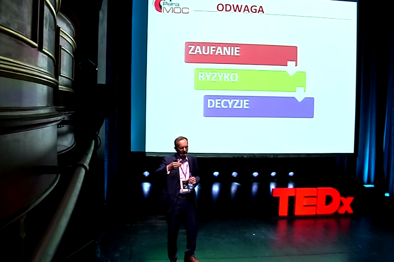 Na jedynym z polskich TEDxów Jacek Walkiewicz zainspirował do działania tysiące młodych ludzi.