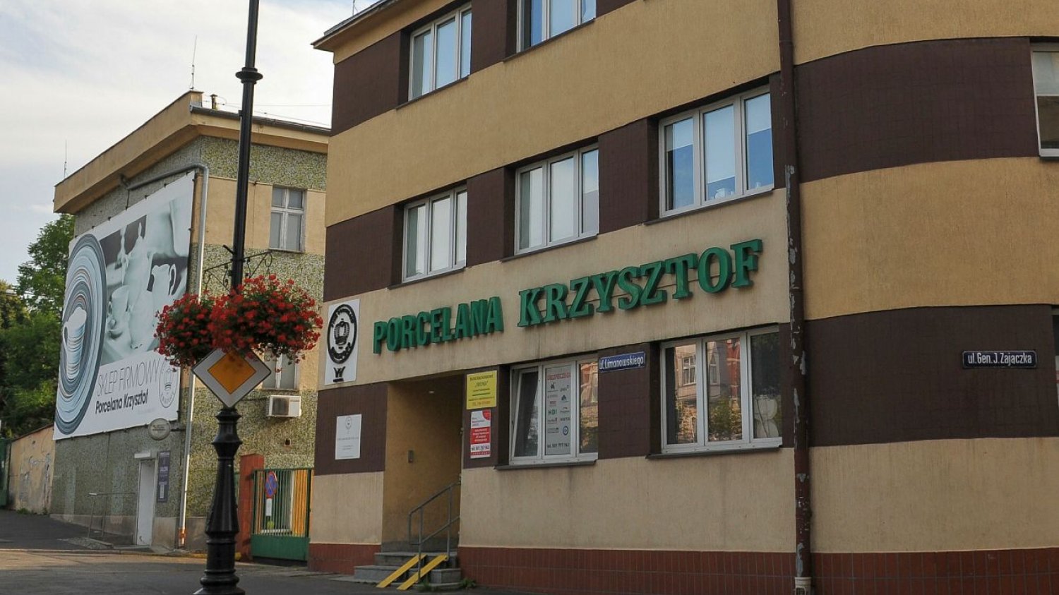 Wiemy, w jaki sposób państwowy koncern wykończył Fabrykę Porcelany "Krzysztof"