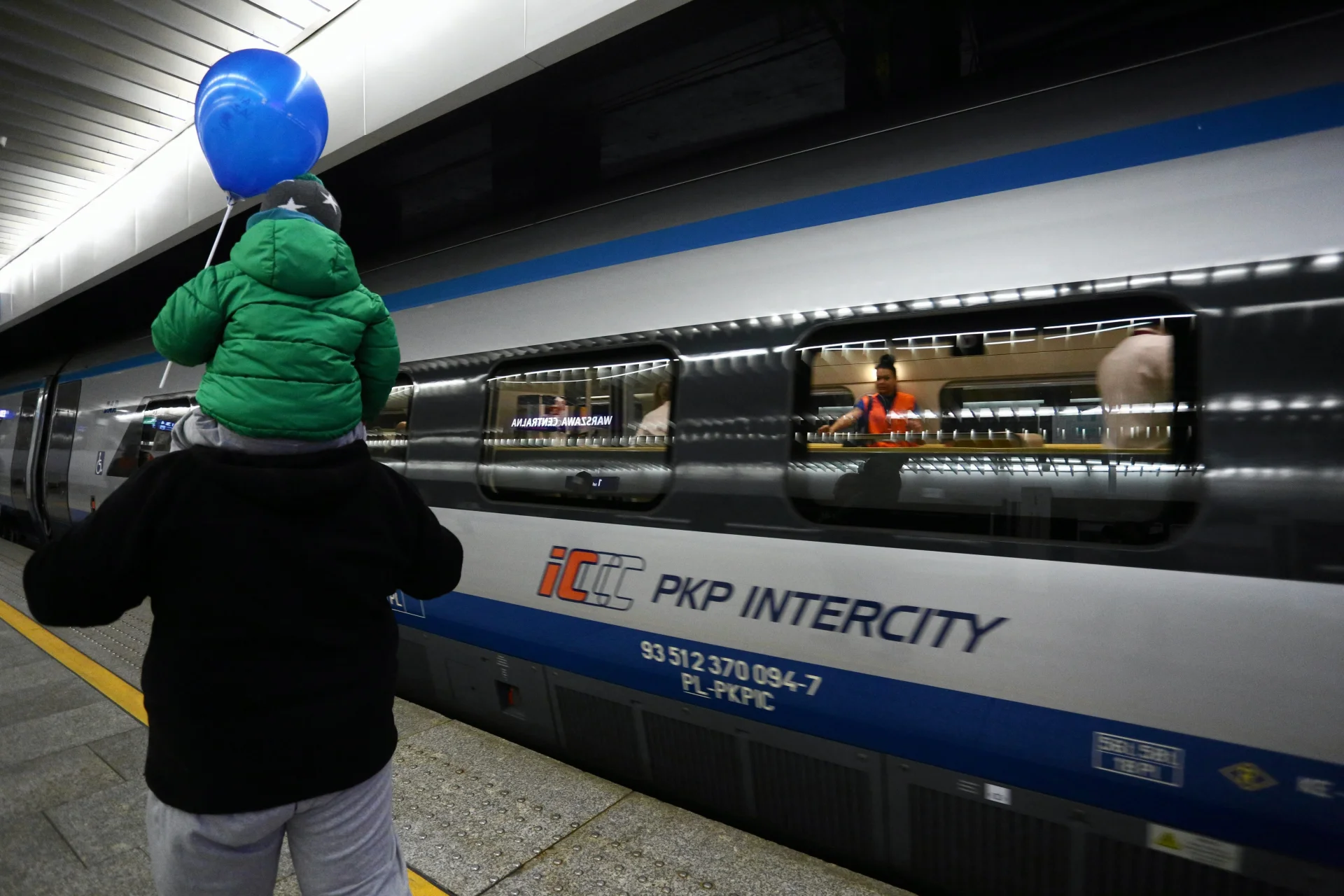 punktualność. Ta sfera wciąż wymaga dużej poprawy, jeśli chodzi o PKP Intecity