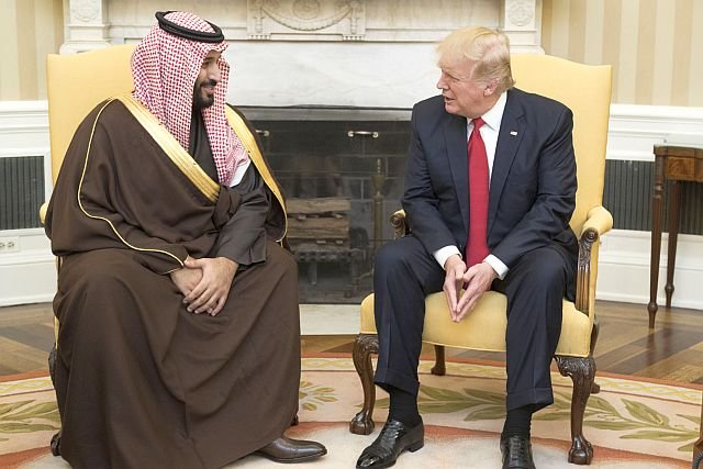 Książę Muhammad ibn Salman podczas spotkania z Donaldem Trumpem