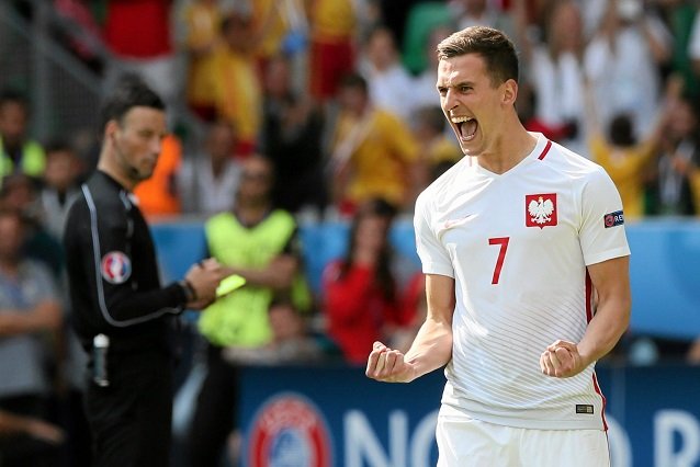 Arkadiusz Milik ma za sobą udany sezon w klubie. Po Mistrzostwach Europy przewidywano jego transfer.