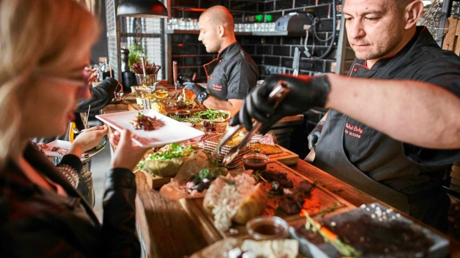 36 mld zł zostawiliśmy w lokalach gastronomicznych od początku 2017 r.
