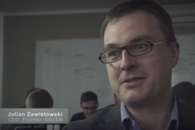 Golem to infrastruktura peer-to-peer, która umożliwia udostępnianie mocy obliczeniowej