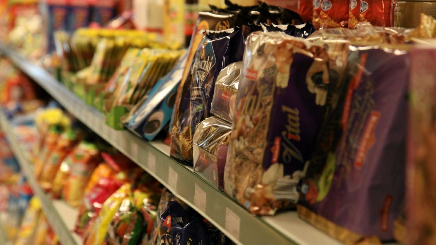Sanepid wycofuje z obrotu partię precelków firmy Lajkonik w opakowaniach po 130 g.