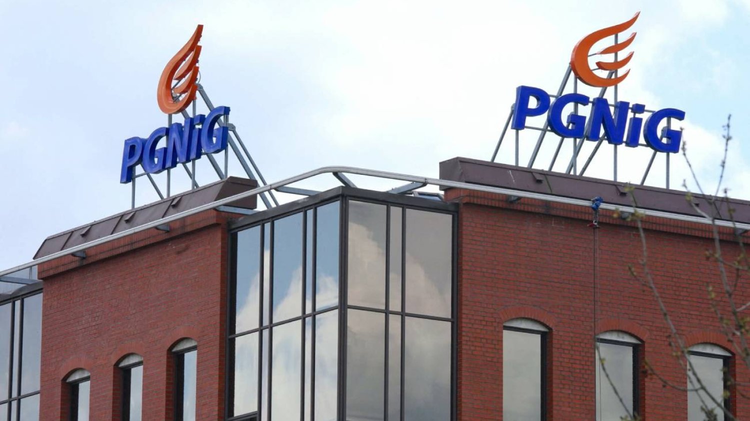 Front budynku PGNiG