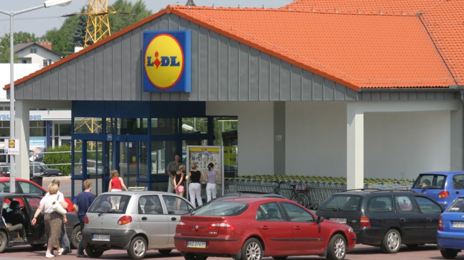 Lidl wycofuje ze sklepów tatar wołowy marki „Biernacki”