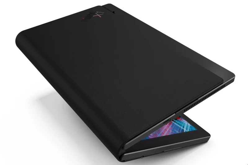 W atrakcyjnym futerale ze skóry ThinkPad X1 Fold wygląda wręcz jak szkicownik