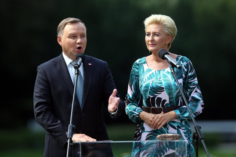 Andrzej Duda podpisał ustawę. Emeryci dostaną "czternastkę"