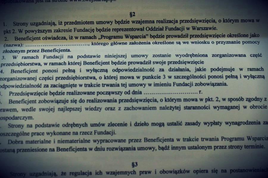 Fragment umowy, która pozwala unikać ZUS-u