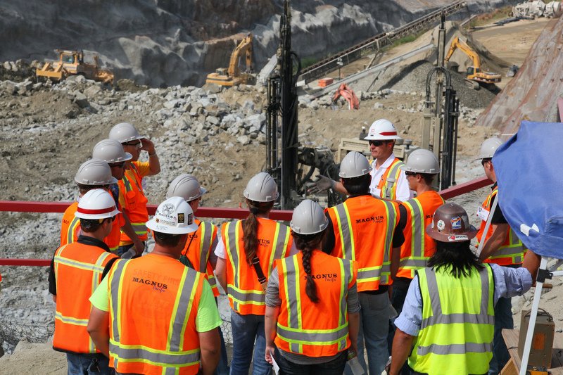 W Łodzi 200 przyszłych inżynierów już w trakcie studiów nabędzie umiejętności potrzebne w biznesie.
