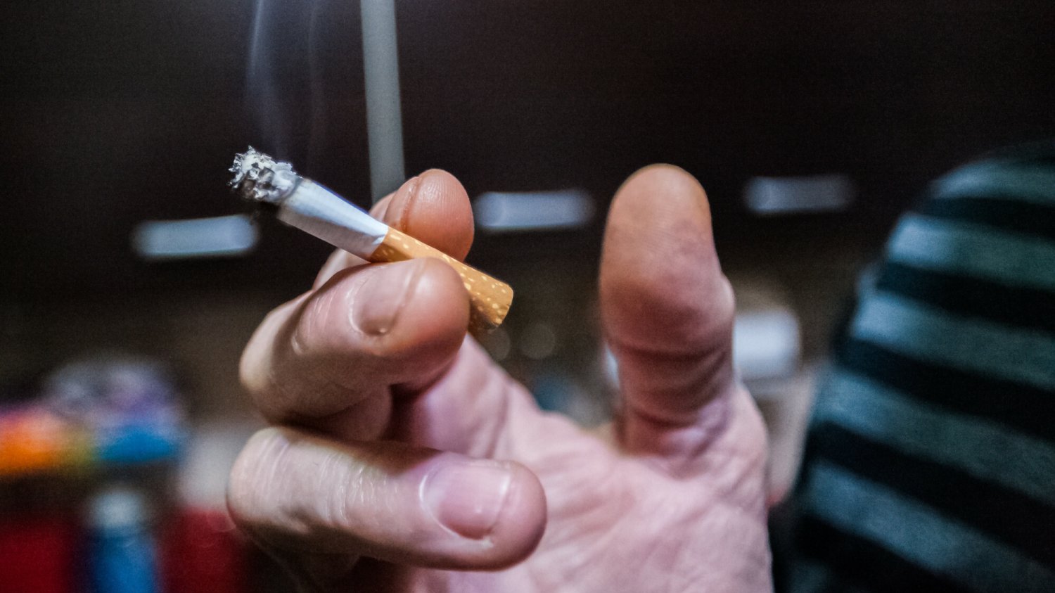 Według szacunków w 2027 roku za paczkę najtańszych papierosów konsumenci zapłacą w przybliżeniu 22-23 zł