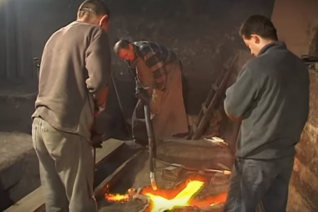 Rodzina Kruszewskich przy pracy