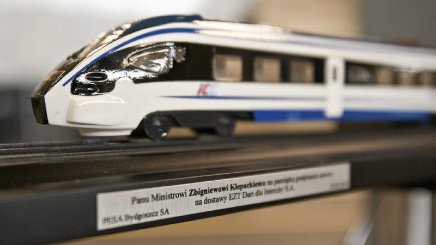 PESA stworzyła pociąg, który pojedzie 250 km/h. PKP już je zamówiło, ale u nas pojadą o wiele wolniej