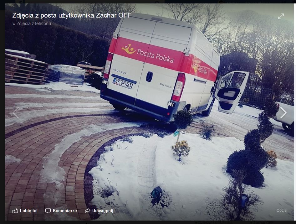 Kurier zniszczył podwórko podczas dostawy. Poczta Polska odmawia zajęcia się sprawą do czasu zgłoszenia na policję.