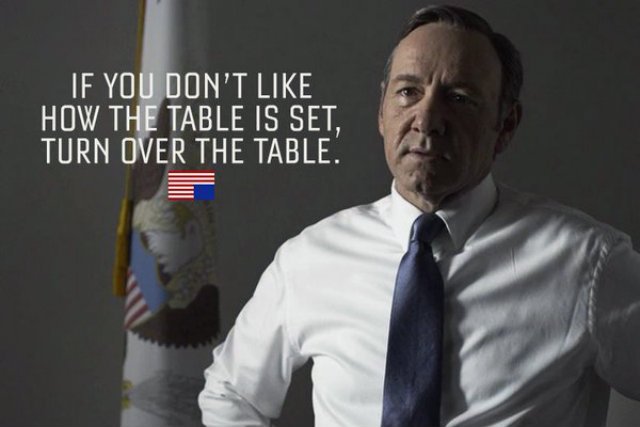 Główny bohater serialu House of Cards Frank Underwood to wręcz ucieleśnienie wyrachowania i bezwzględności