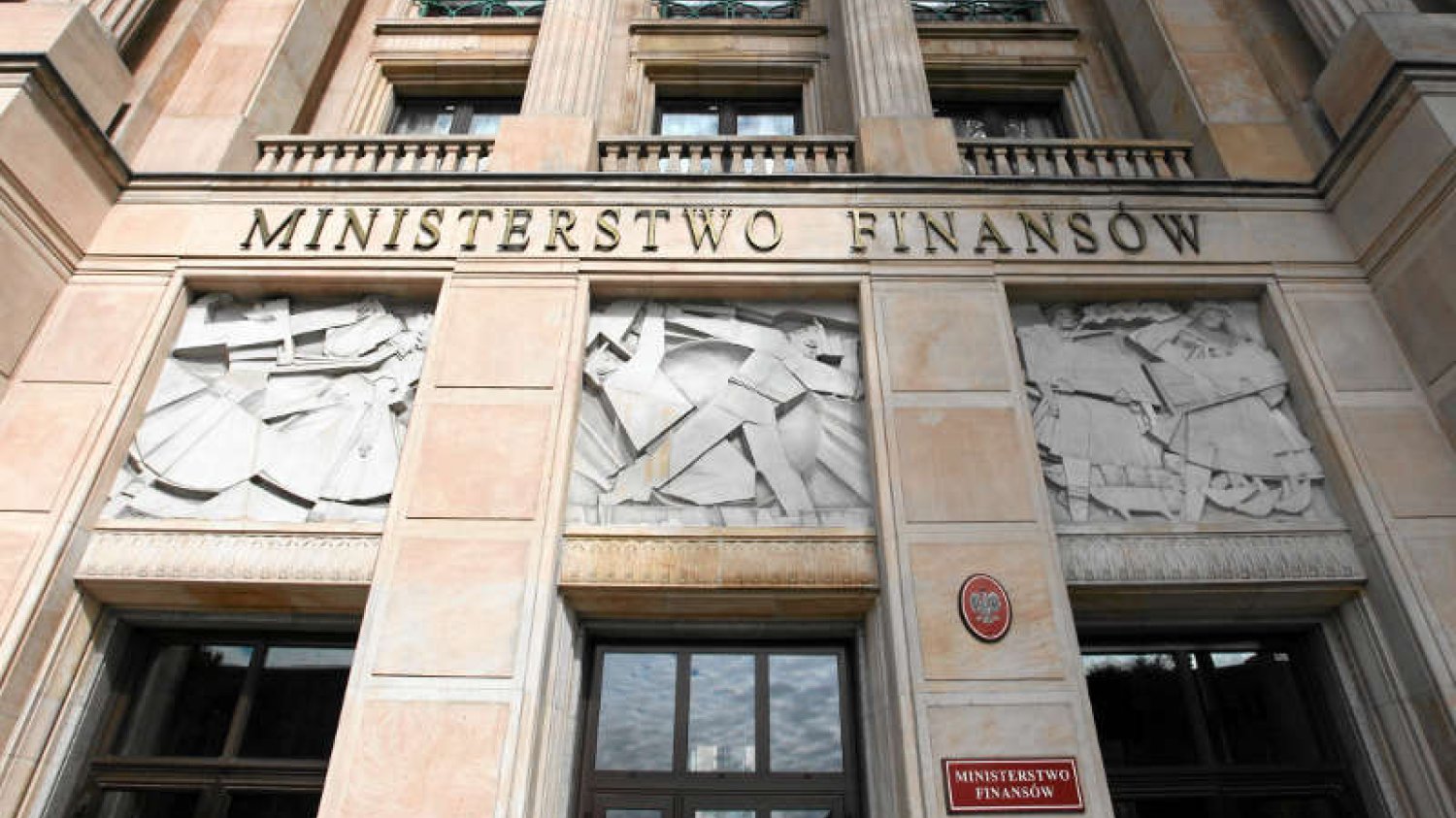 Na koniec listopada 2014 deficyt budżetu państwa jest o połowę mniejszy, niż zakładało Ministerstwo Finansów