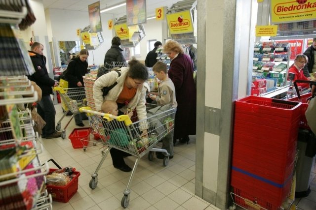 10 kwietnia ruszyła nowa promocja w Biedronce - 100 produktów z rabatem 100 proc. na 100-lecie odzyskania niepodległości przez Polskę