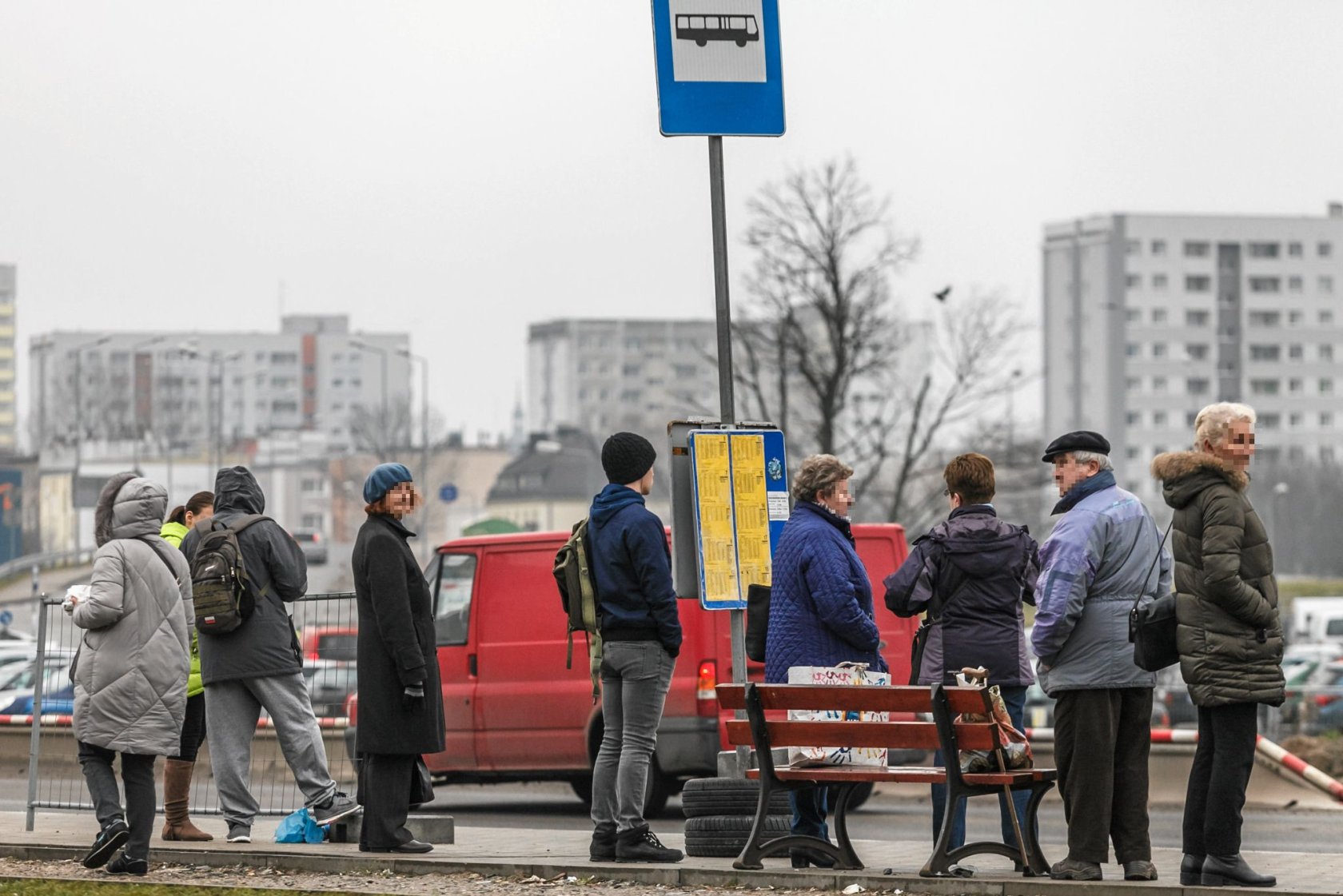 Sąd stwierdził, że przewodnicy muszą zapewnić terminowość odjazdów środków publicznego transportu zbiorowego.