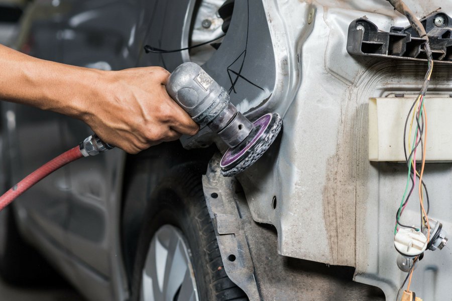 Spór o usługi świadczone przez Autocomplex Gorzów Wlkp. może być wywołany sporami między firmą a klientami.