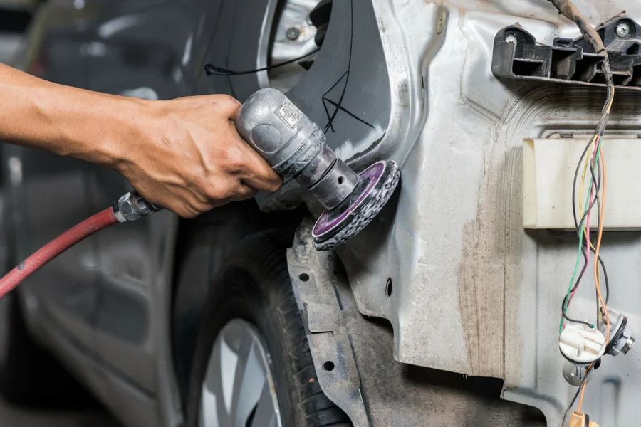 Spór o usługi świadczone przez Autocomplex Gorzów Wlkp. może być wywołany sporami między firmą a klientami.