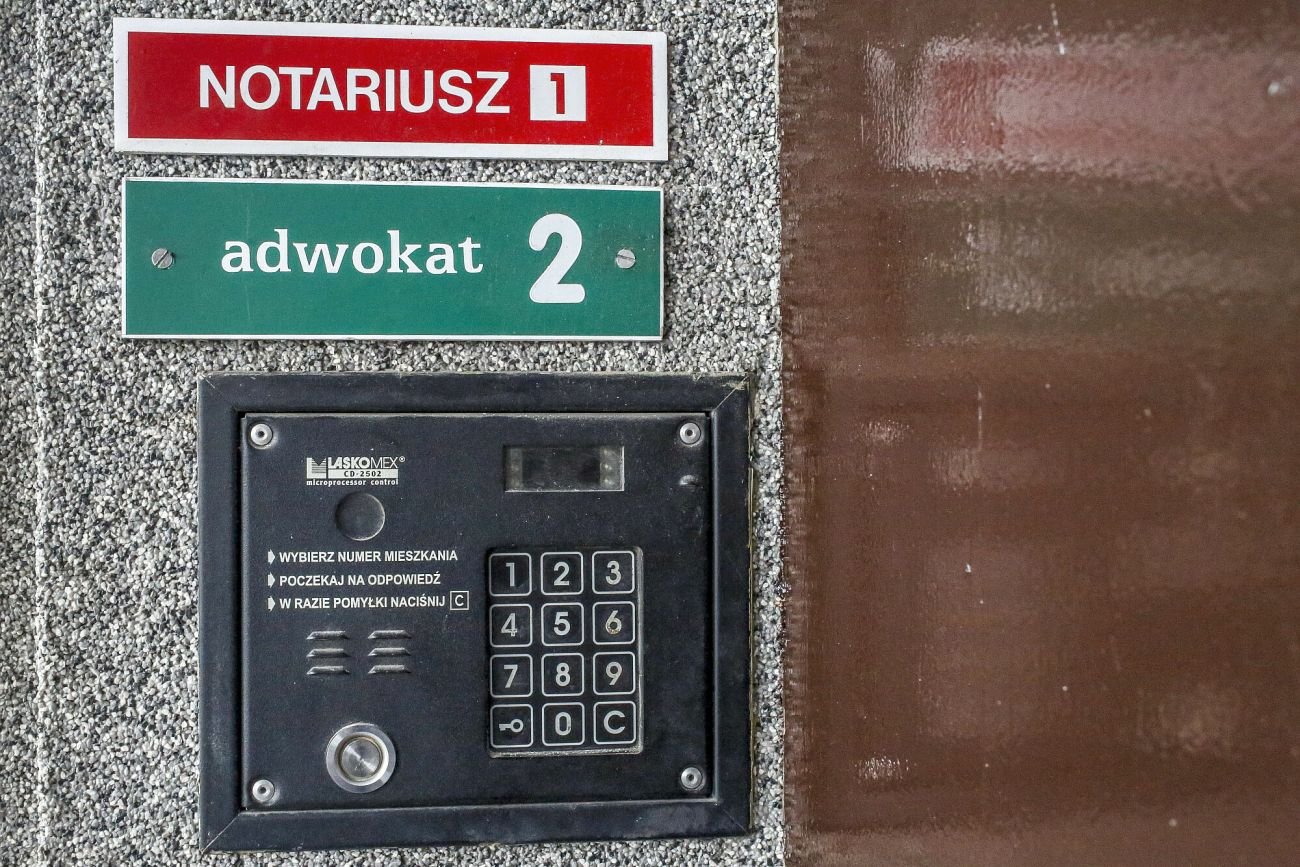 Notariusze biją na alarm: fiskus dostaje coraz więcej informacji o Polakach