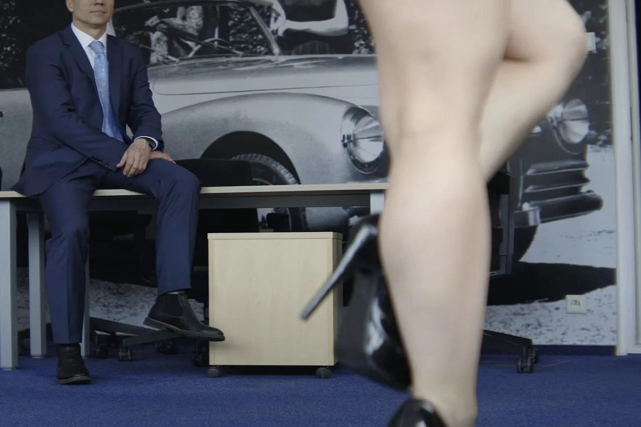 Agent nieruchomości nagrał seksistowską reklamę