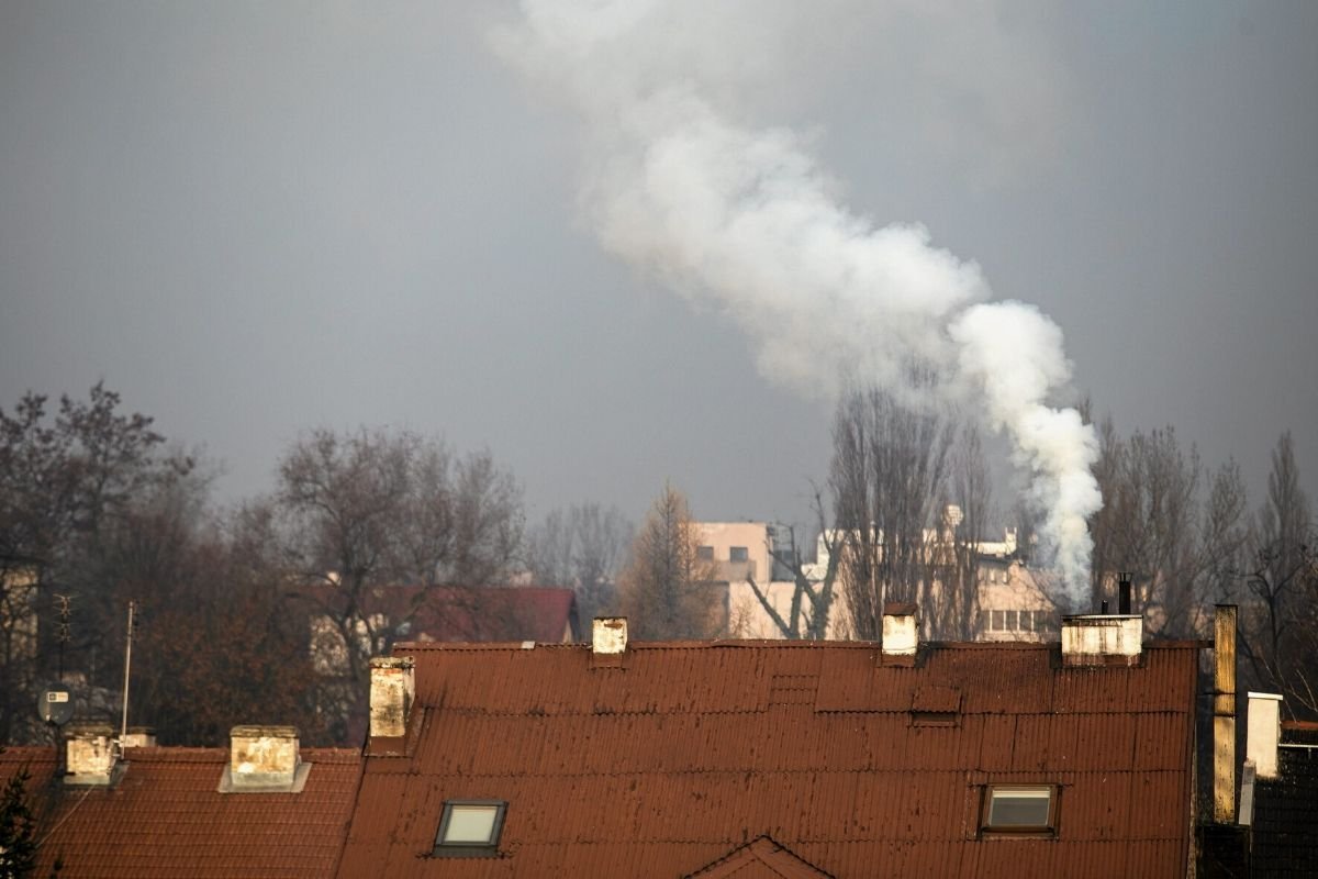 Coraz więcej polskich miast chce wziąć przykład z Krakowa i wprowadzić własne, bardziej restrykcyjne przepisy antysmogowe.