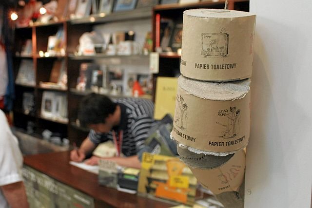 Niedługo o papier toaletowy będzie trudniej, wzrosną też jego ceny