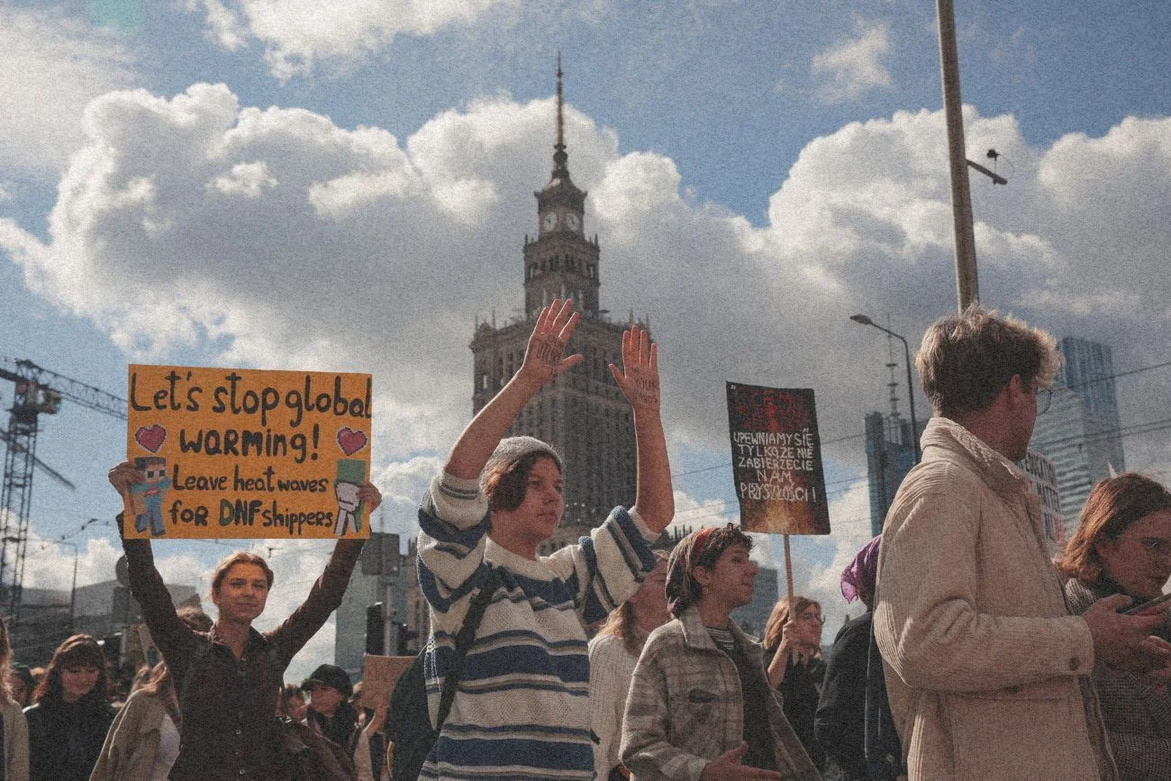 Powódź w 2024 roku kosztowała Polskę 13 mld złotych. Raport klimatyczny pokazuje, że do 2050 koszty takich kryzysów będą rosnąć.