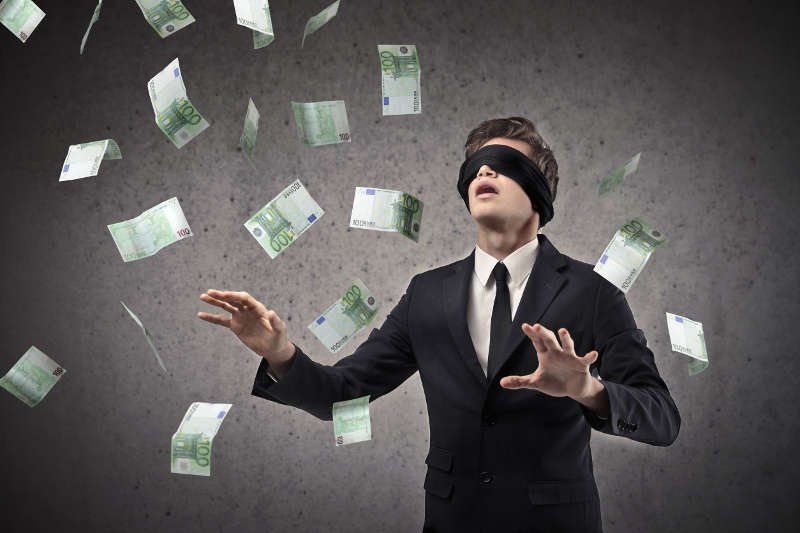 Pieniądze na projekty bez szans na sukces - m.in. tak wydawano dotacje na e-biznes