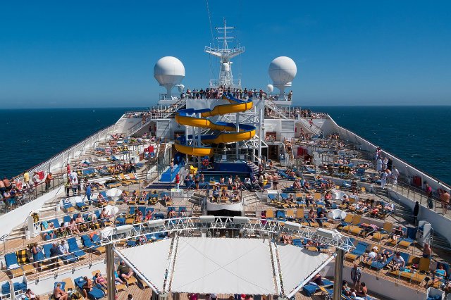 Warto sprawdzić wiarygodność biura podróży przed wykupieniem wycieczki. Łączna kwota zadłużenia biur podróży i agencji turystycznych przekroczyła 3,5 mln zł.