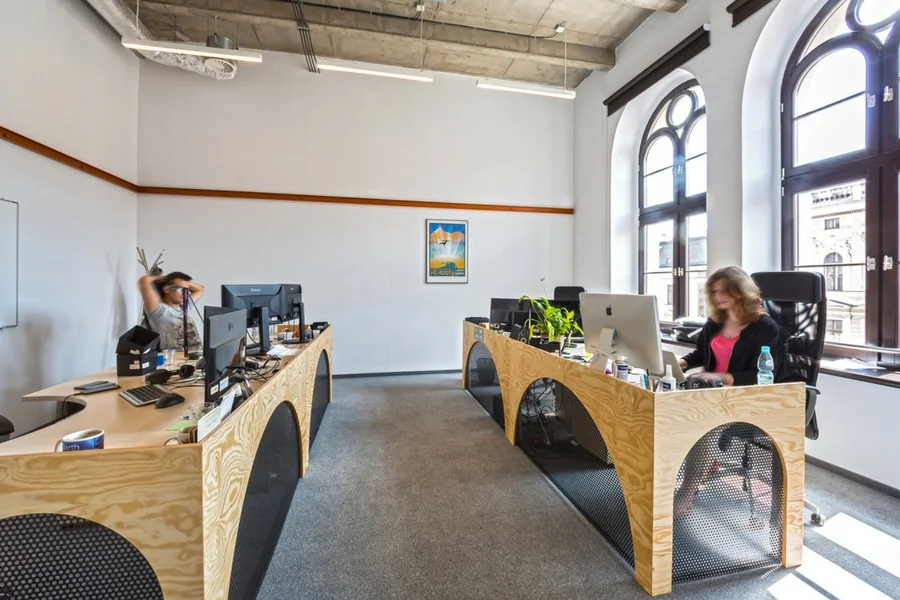 W biurach Opera Software pracuje ponad dwieście osób.