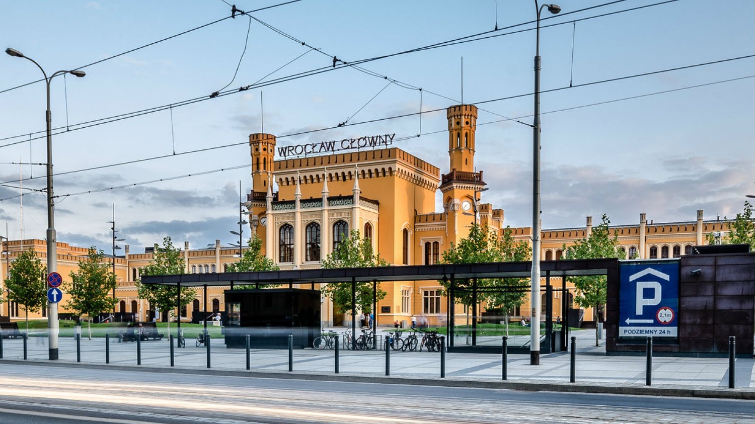 Polskie anioły biznesu są coraz bardziej aktywne. I to nie tylko w Warszawie. We Wrocławiu (na zdj.) w akcelerator Lift-OFF, inwestuje Tomasz Popów, twórca aplikacji Taxi5.