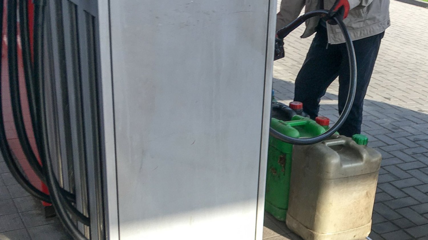 Ile przeciętny Polak zatankuje litrów benzyny?