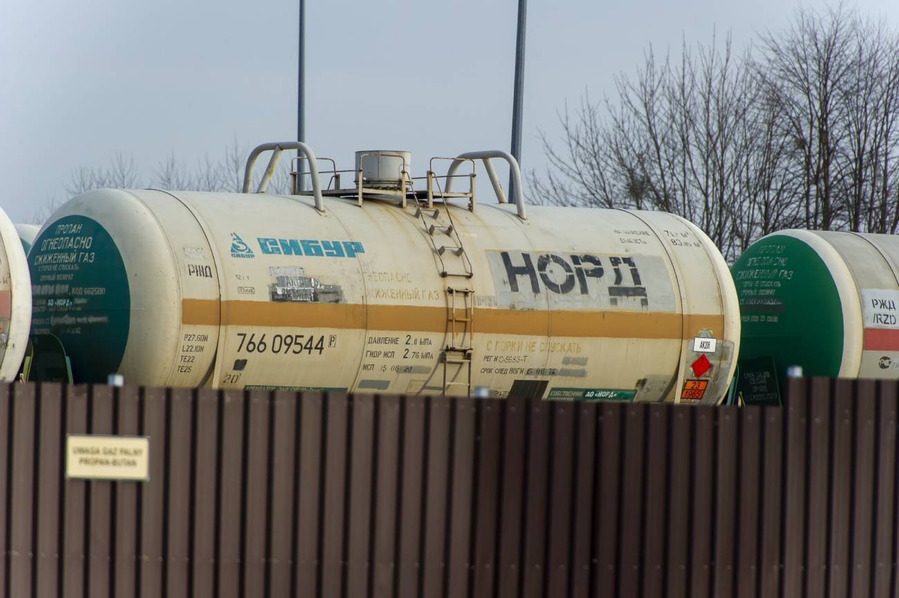 Rosyjskie cysterny z gazem.