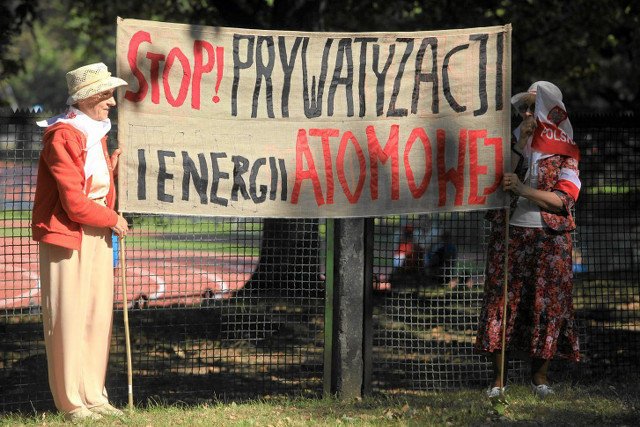 Oba hasła już nieaktualne. Trwa wyprzedaż ostatnich firm, atomu pewnie nie będzie.