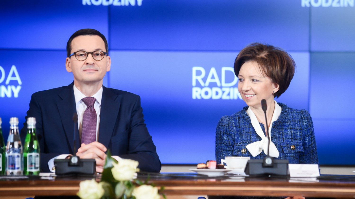 Premier Mateusz Morawiecki i minister rodziny i polityki społecznej Marlena Maląg