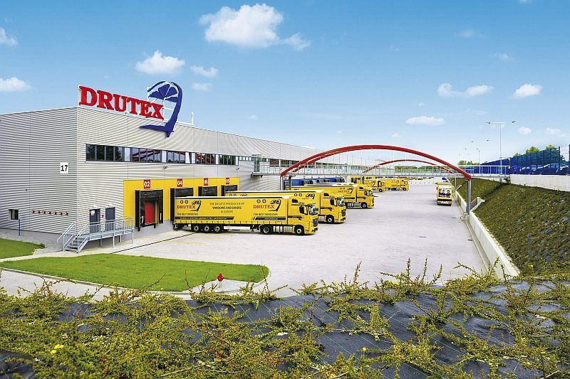 Europejskie Centrum Stolarki to warta 200 mln inwestycja Drutexu, dzięki której polski producent stolarki okienno-drzwiowej zapewnia sobie samowystarczalność i niezależność produkcji