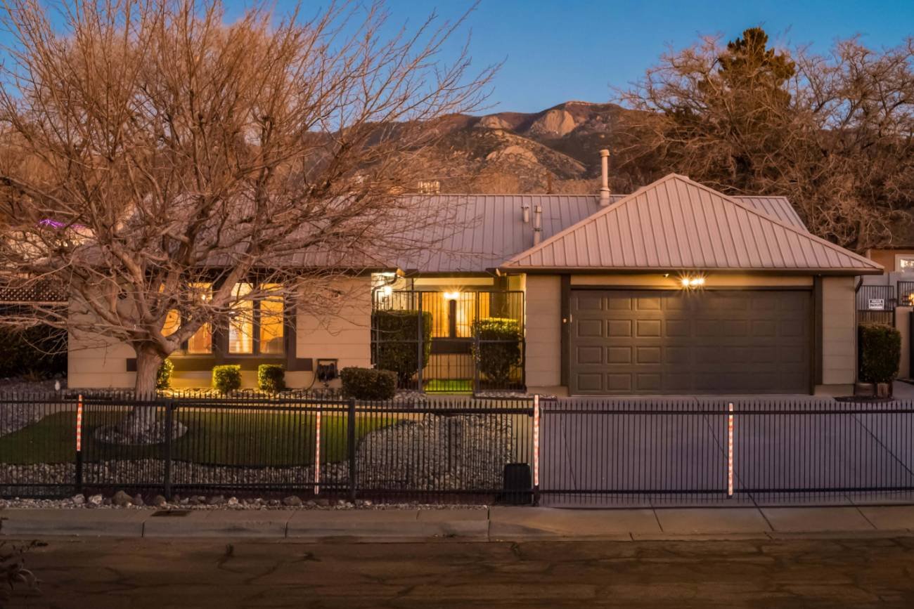 Dom z Albuquerque, który służył za dom Waltera White z serialu.