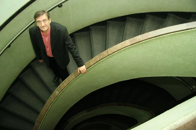 Prof. dr hab. Andrzej Szahaj - dziekan Wydziału Humanistycznego Uniwersytetu Mikołaja Kopernika w Toruniu, kierownik Zakładu Filozofii Współczesnej w Instytucie Filozofii UMK.