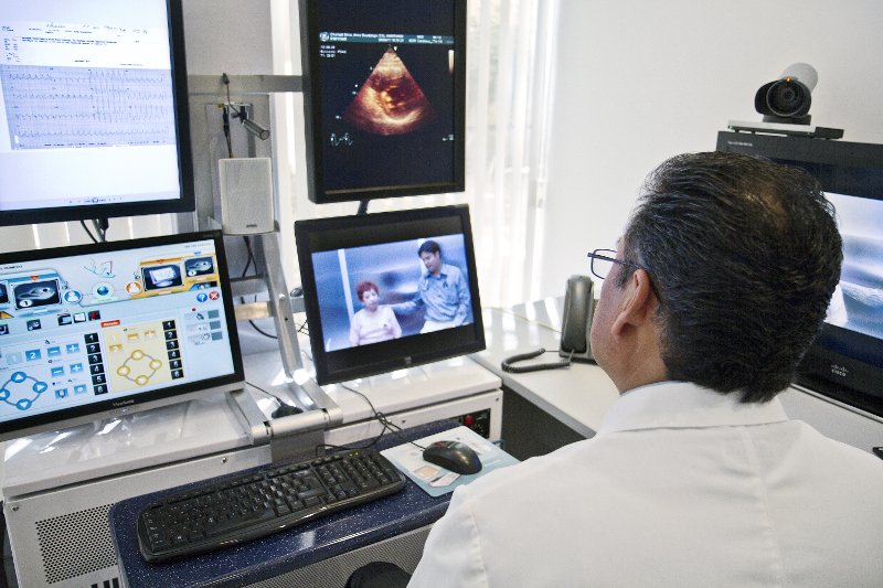 Monitorowanie zdrowia pacjenta przez telefon? Naukowcy ze Śląska pracują nad tym, aby to było możliwe.