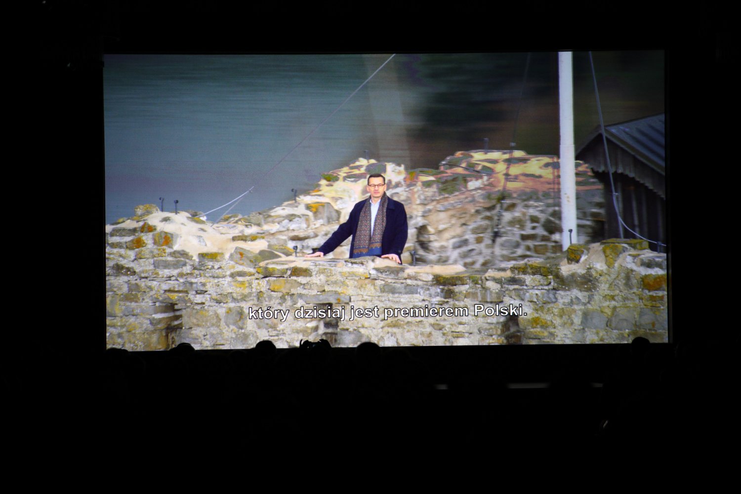 Kadr z dokumentu "The Royal Tour" z premierem Mateuszem Morawieckim.