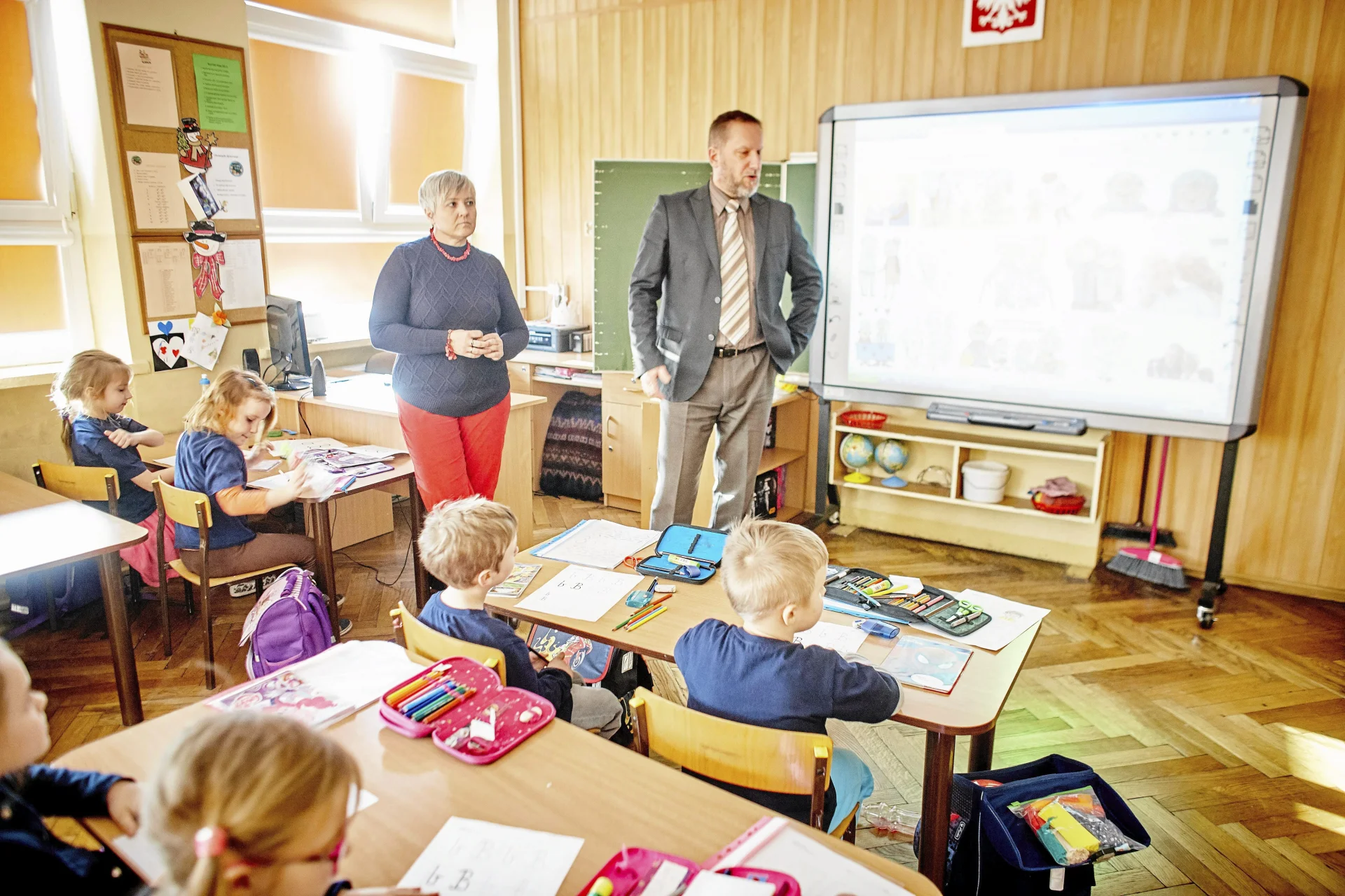 Szkoła podstawowa nr 7 w Łodzi. Część nauczycieli może liczyć na pracę w wyższych klasach podstawówek, ale to z pewnością nie zaspokoi popytu na pracę wśród nauczycieli.