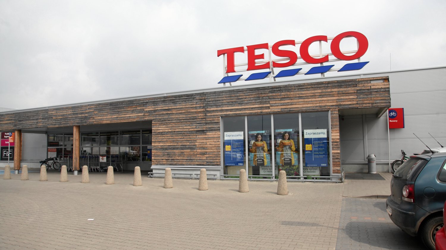 Zdjęcie ilustracyjne. Prezes Tesco John Allan mówił o gromadzeniu zapasów przez firmę.