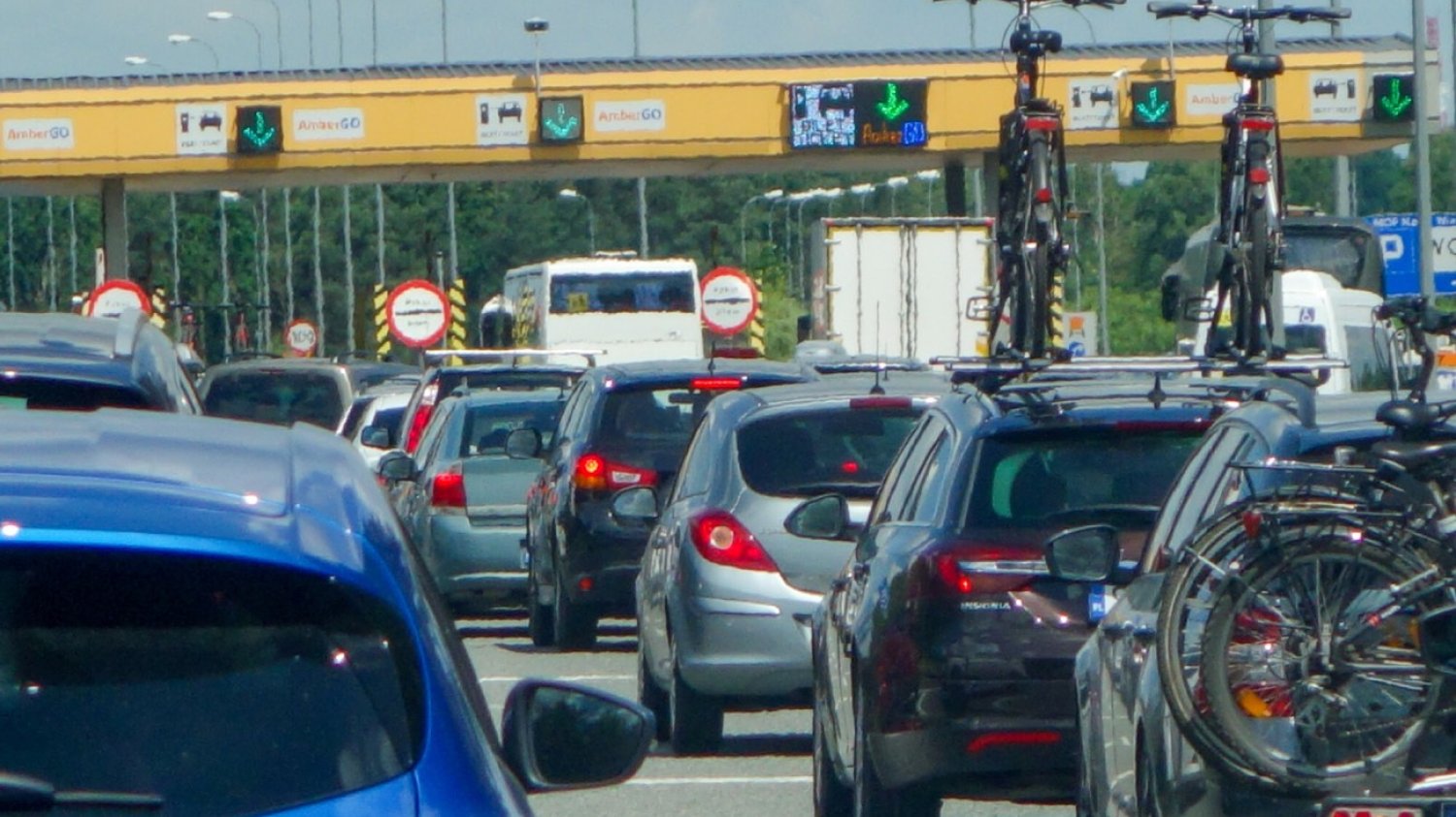 Darmowe autostrady. Jakimi drogami za darmo pojedziemy na wakacje?