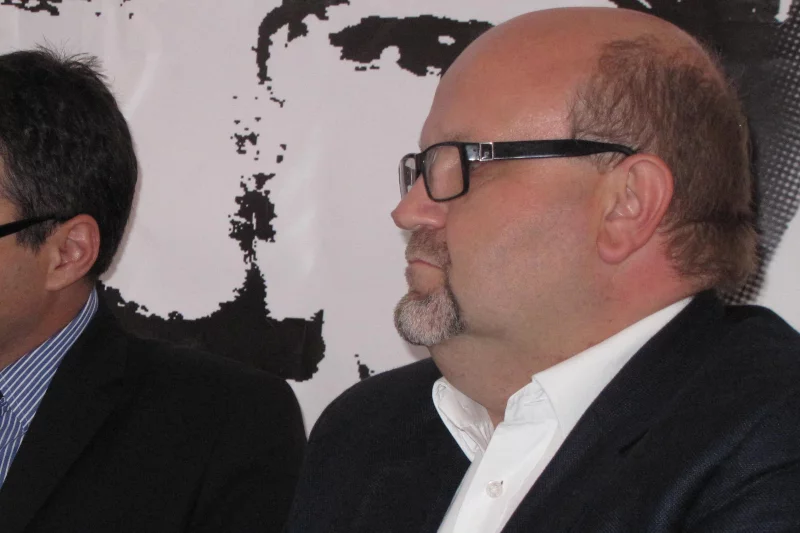 Fundacja Eryka Mistewicza otrzymała miliony publicznych pieniędzy.