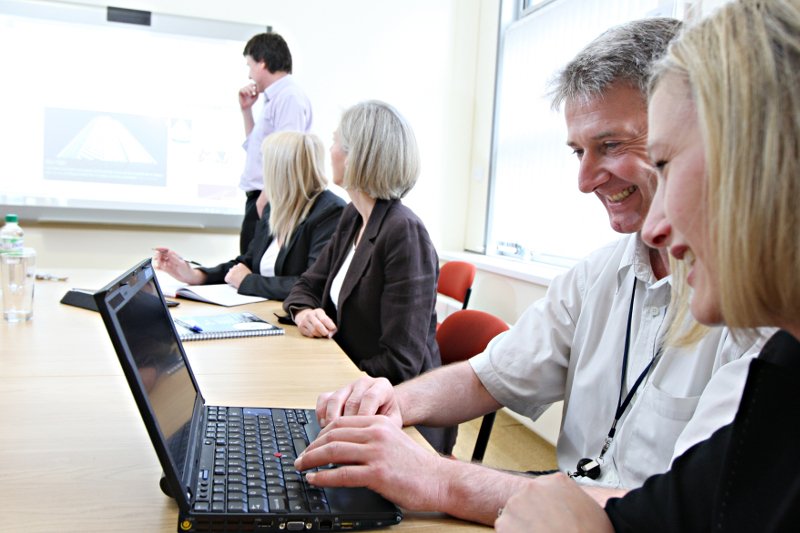 MSP bez szans z korporacją? 5 rad dla przedsiębiorcy, jak zatrzymać utalentowanego pracownika w małej firmie.