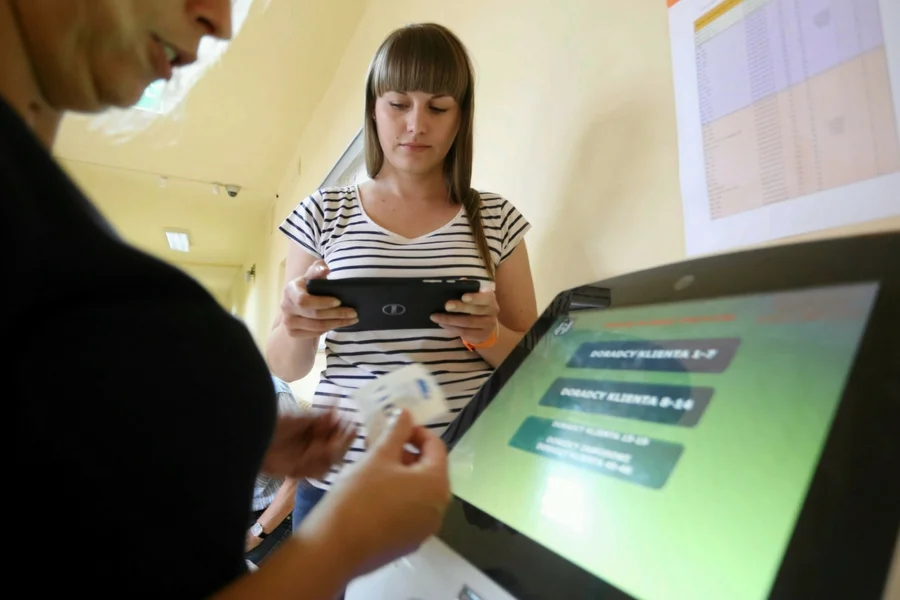 997,40 zł dla stażysty. Brutto, jeżeli płaci Fundusz Pracy, netto - jeżeli płaci Unia Europejska.